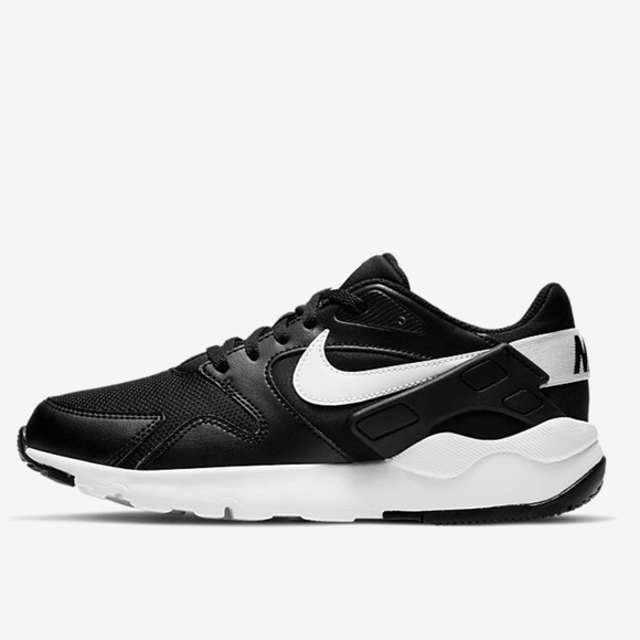 Nike Other - NIKE BIG KIDS LD VICTORY SNEAKERS (UNISEX)